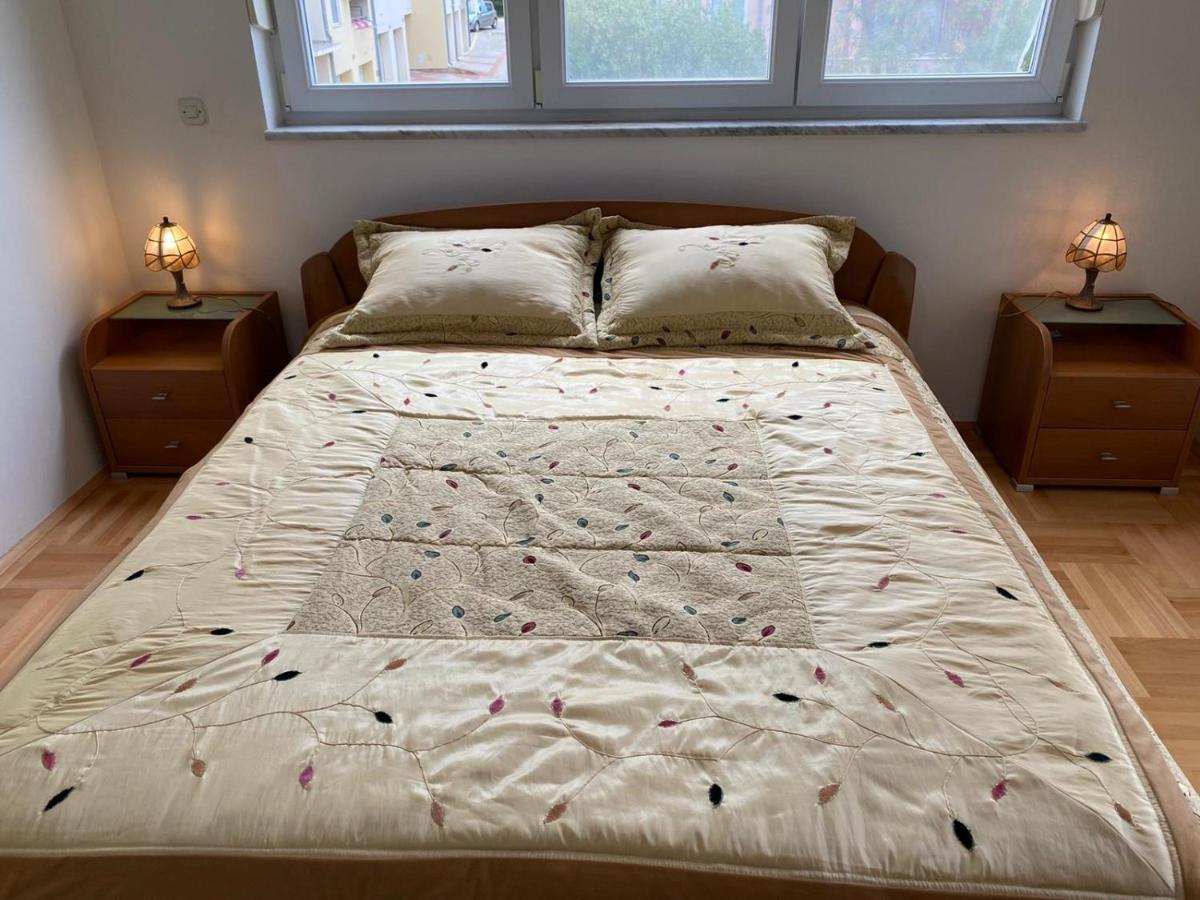 3 Bed Apartment *